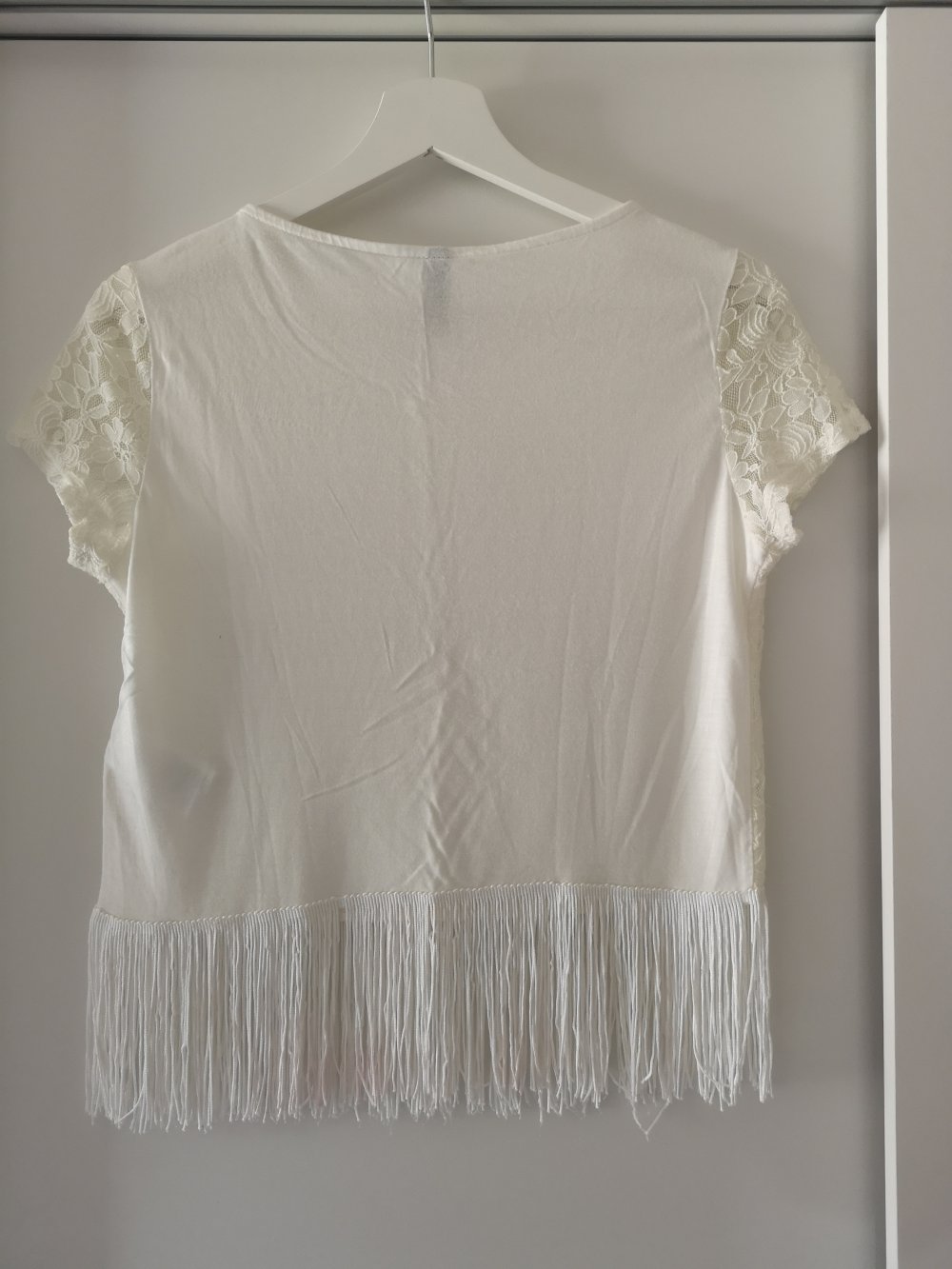 T-shirt mit Fransen