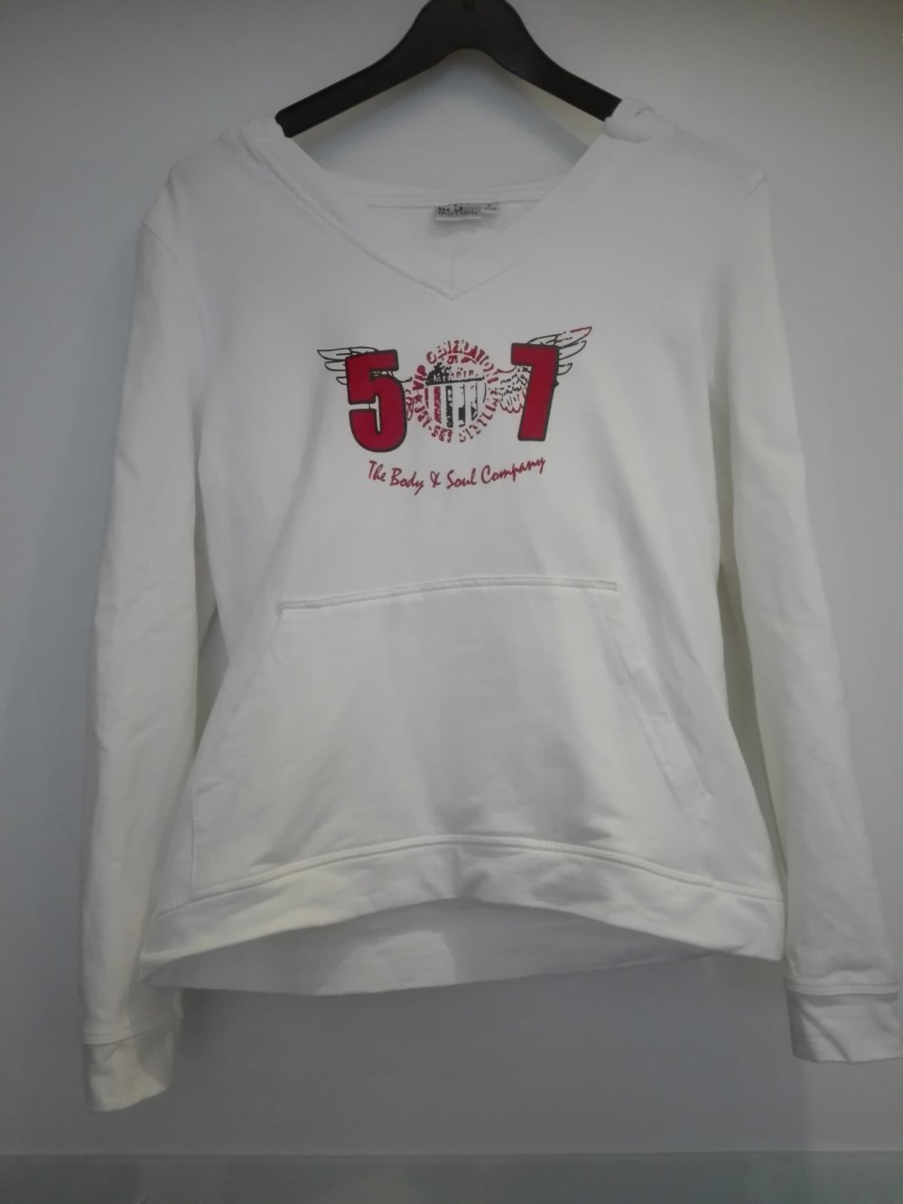 Weißer Kapuzenpullover