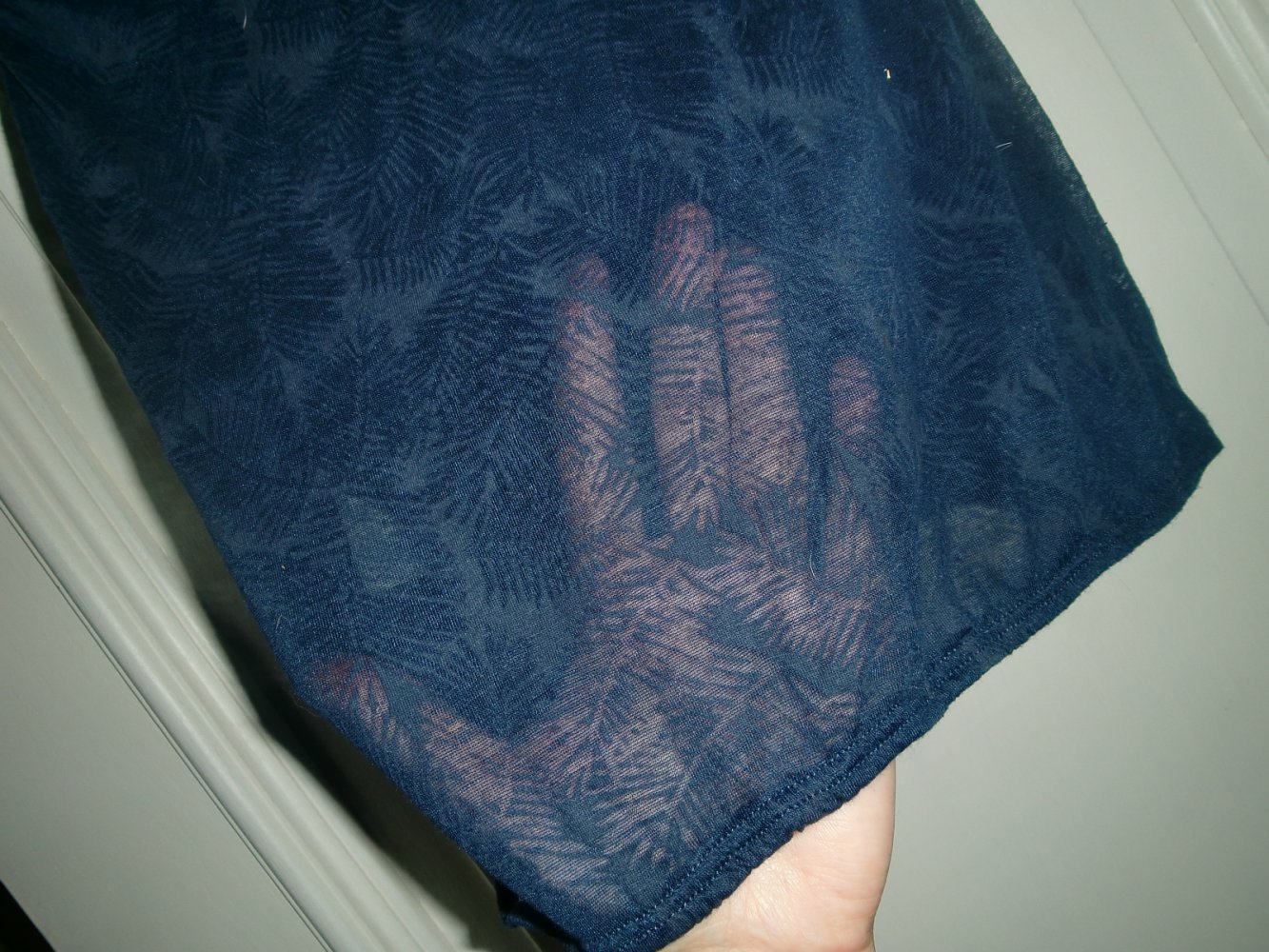 transparentes Shirt mit Blattmuster,  dark mori strega 