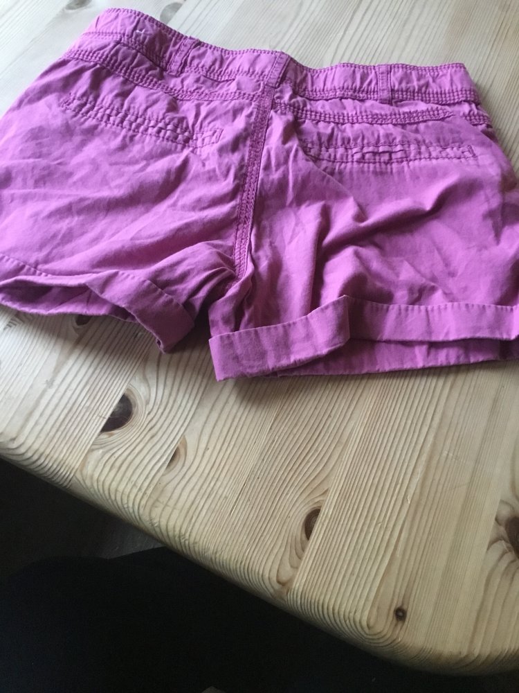 schöne Shorts gr.134/140