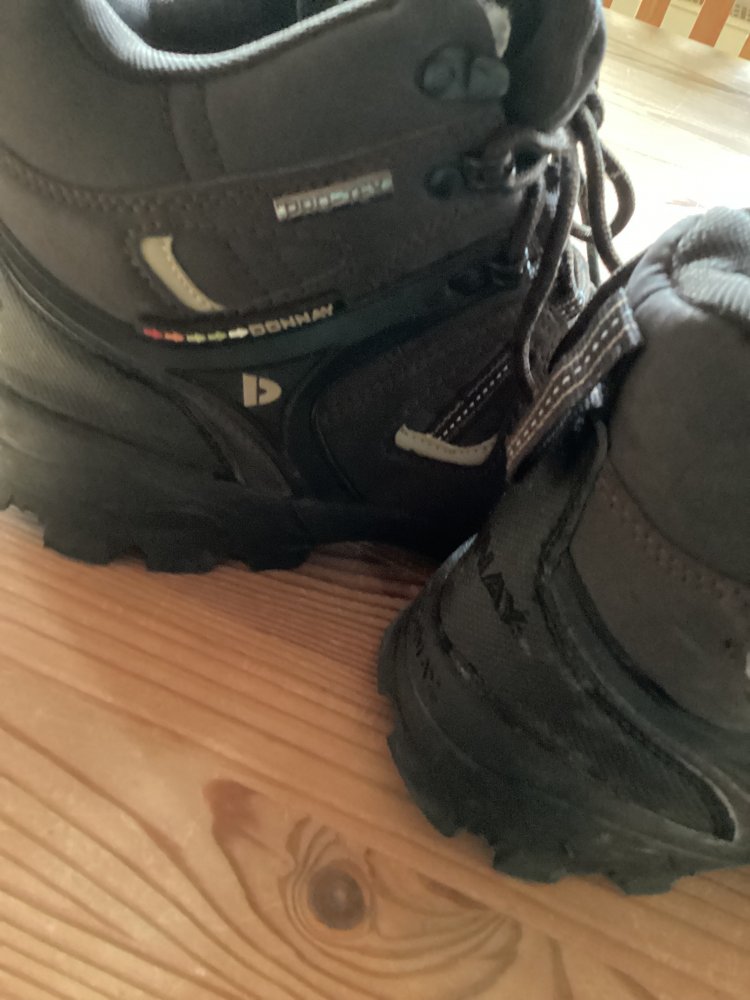 schöne neuwertige Outdoorschuhe gr.40 von Donnaway