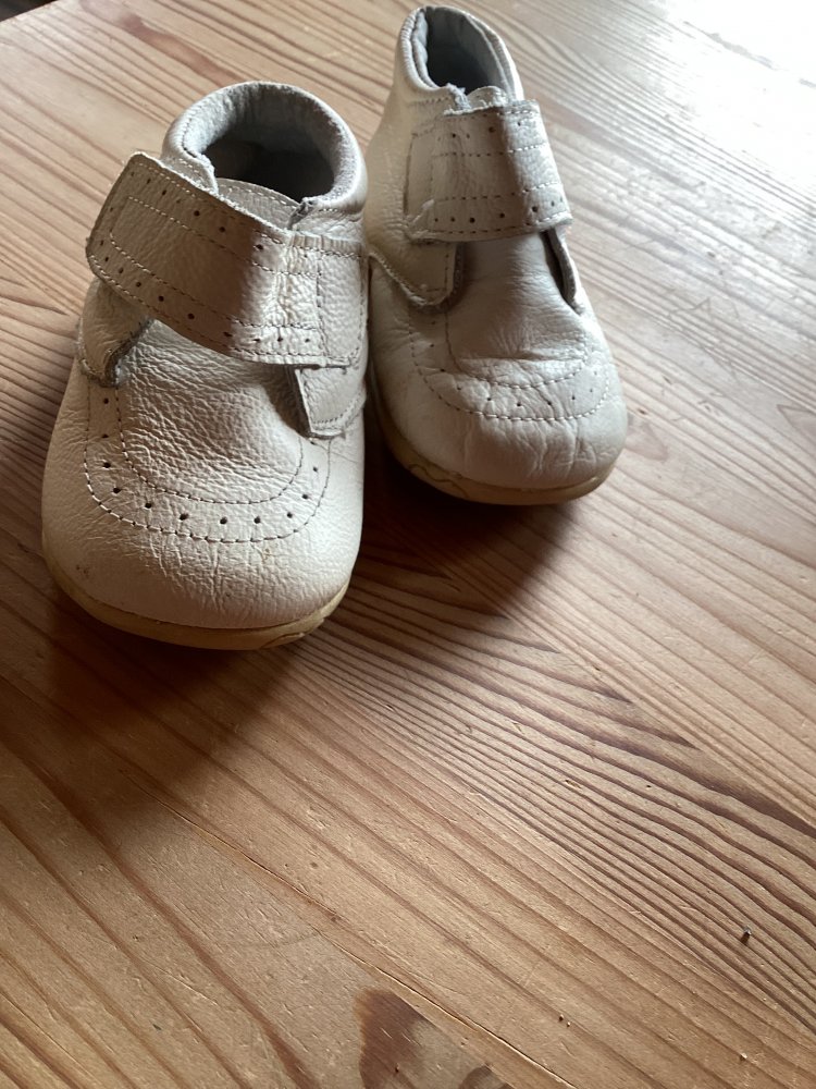 schöne niedliche Schuhe gr.25