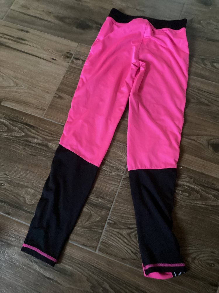 schöne Sporthose gr.158/164