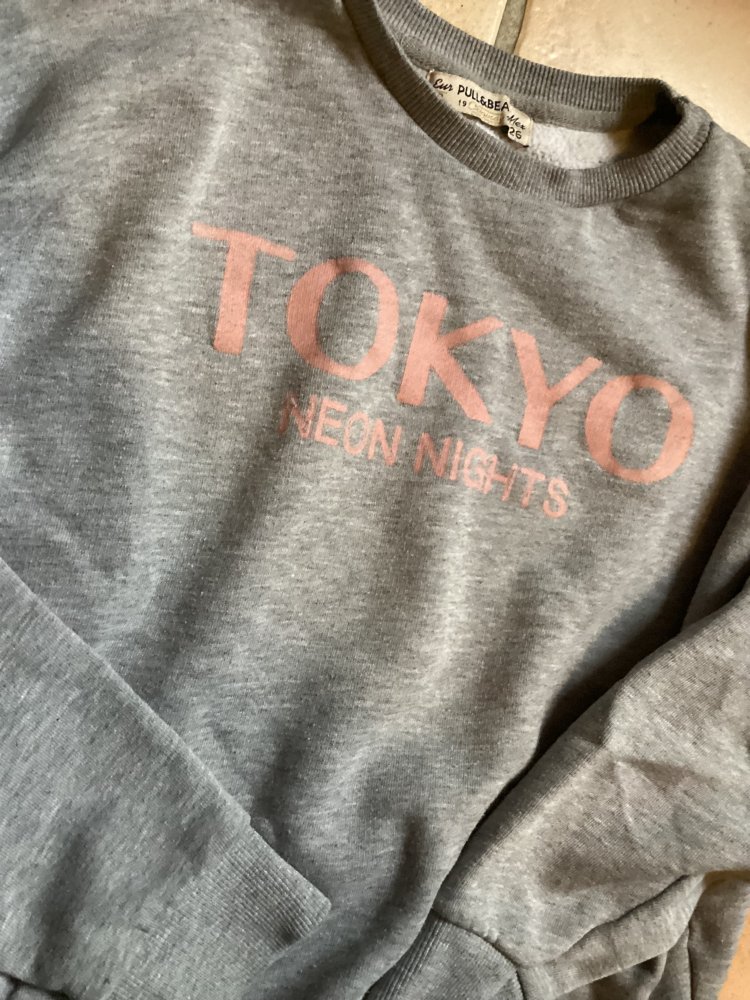 schöner Pullover gr.164 laut Etikett gr S fällt aber kleiner aus 