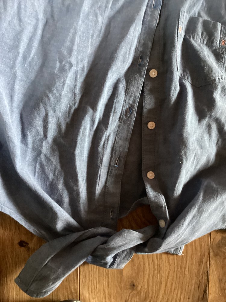 Schöne Bluse zum Binden gr170