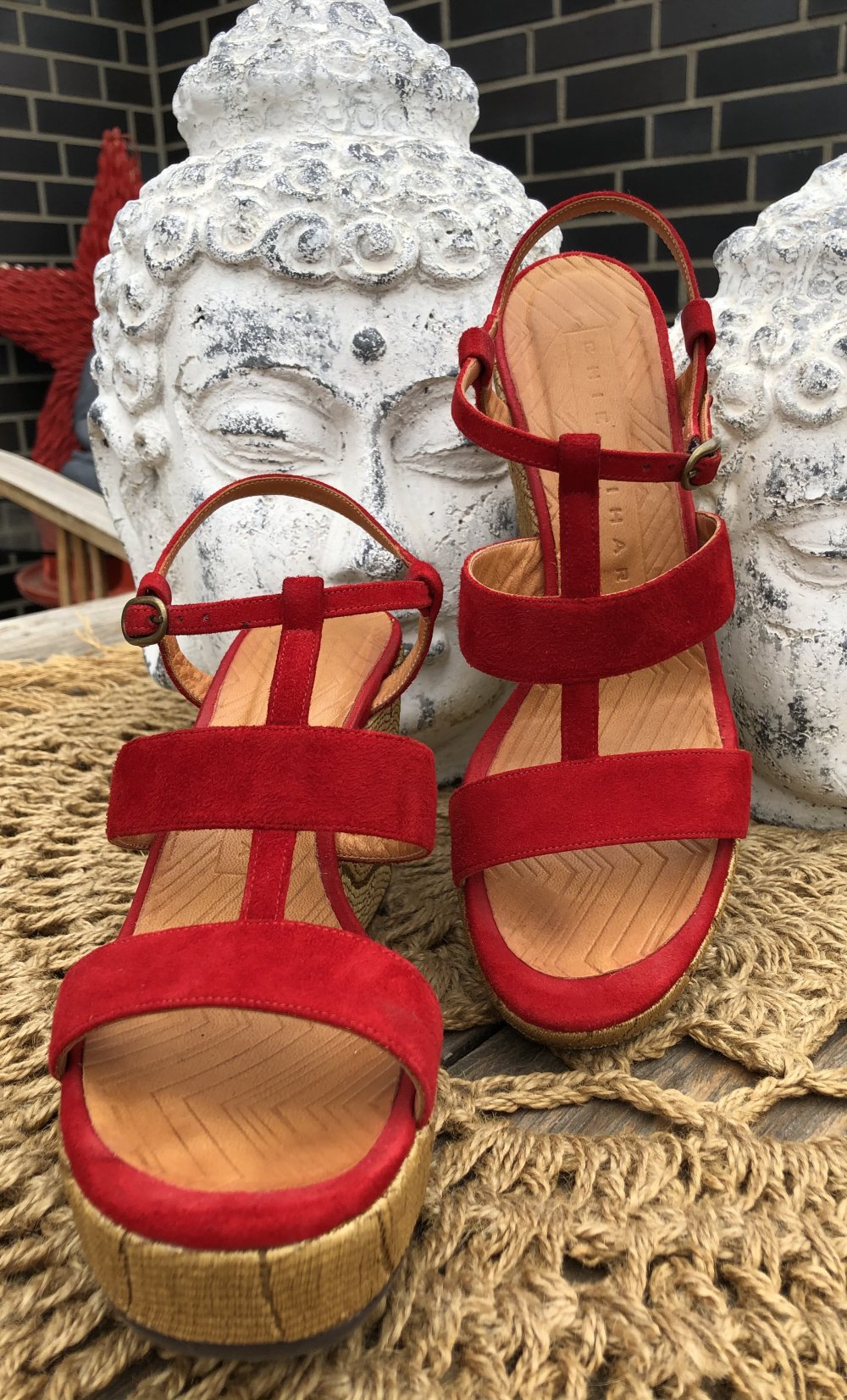 Chie Mihara, Designer Wedges, Sandale, Wildleder, rot, Gr. 38,5, neuwertig