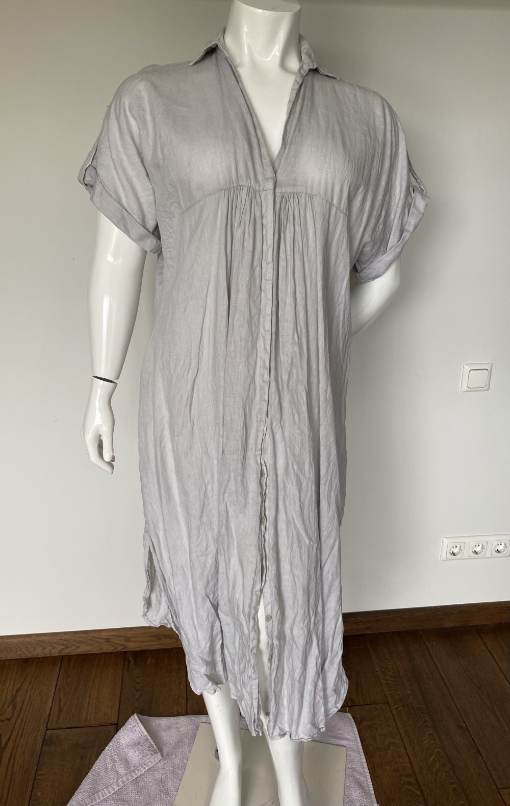 Zara, Leinenkleid, Kragen, Knopfleiste, hellgrau, Gr.XL