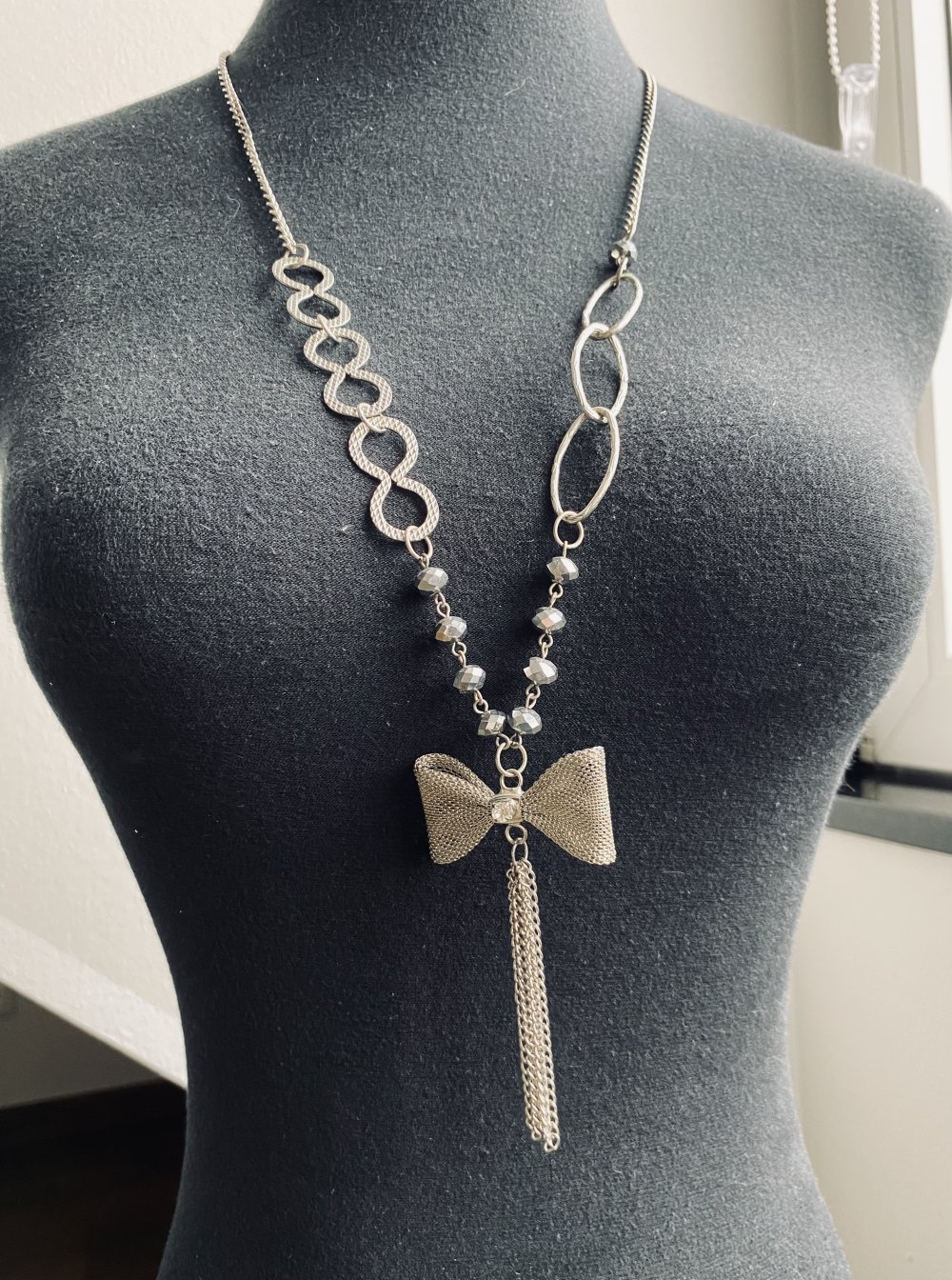 Kette, Modeschmuck, silberfarben, Schleifenelement