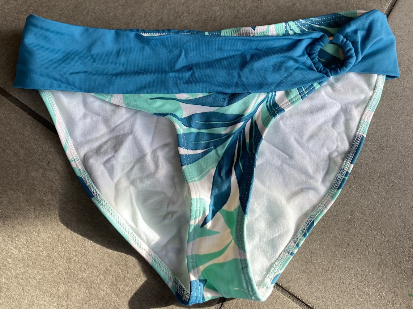 Lascana, Bikini, neuwertig, florales Muster, türkis/gold, Gr. 34