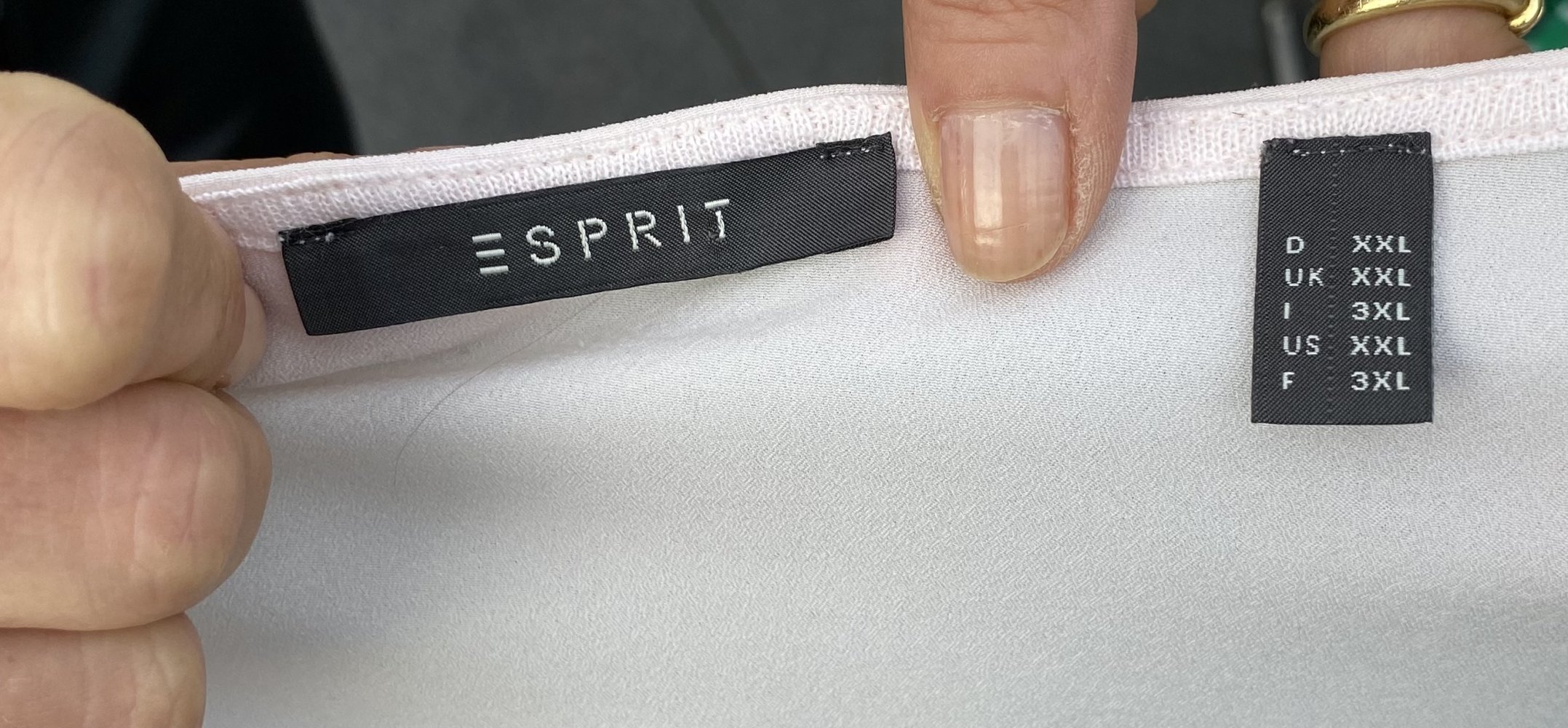 Esprit, T-Shirt, V-Ausschnitt, Materialmix, zartes rosé, Gr. XXL