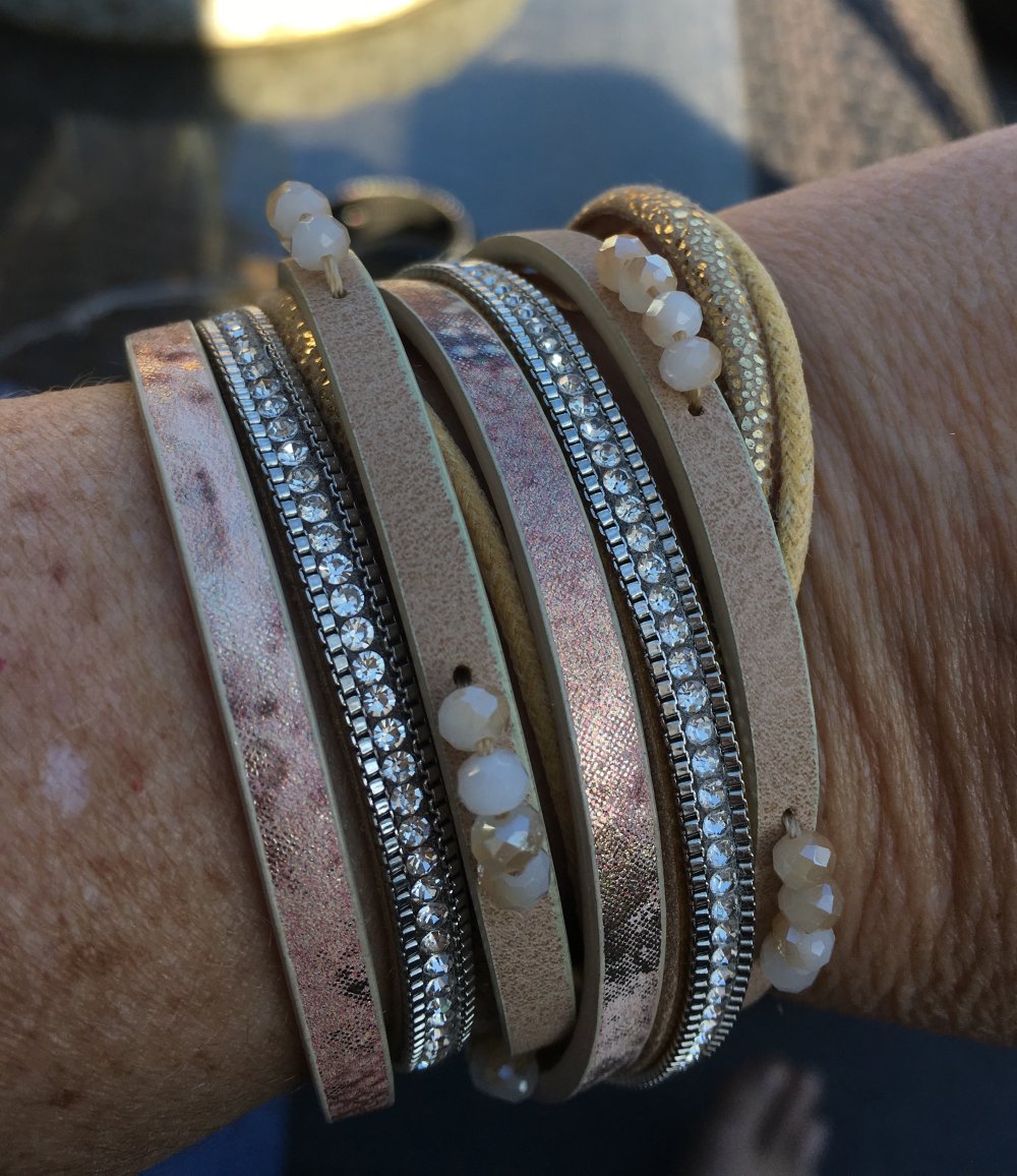 Wickelarmband natur/goldfarben m. Schmuckperlen