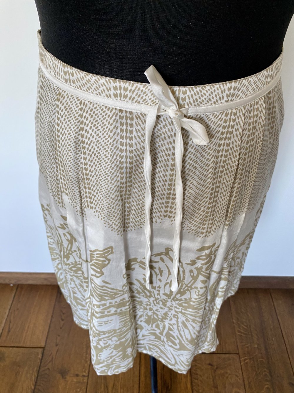 Esprit, Rock, gemustert, Falten, weiß/ natur Töne, Gr. 38