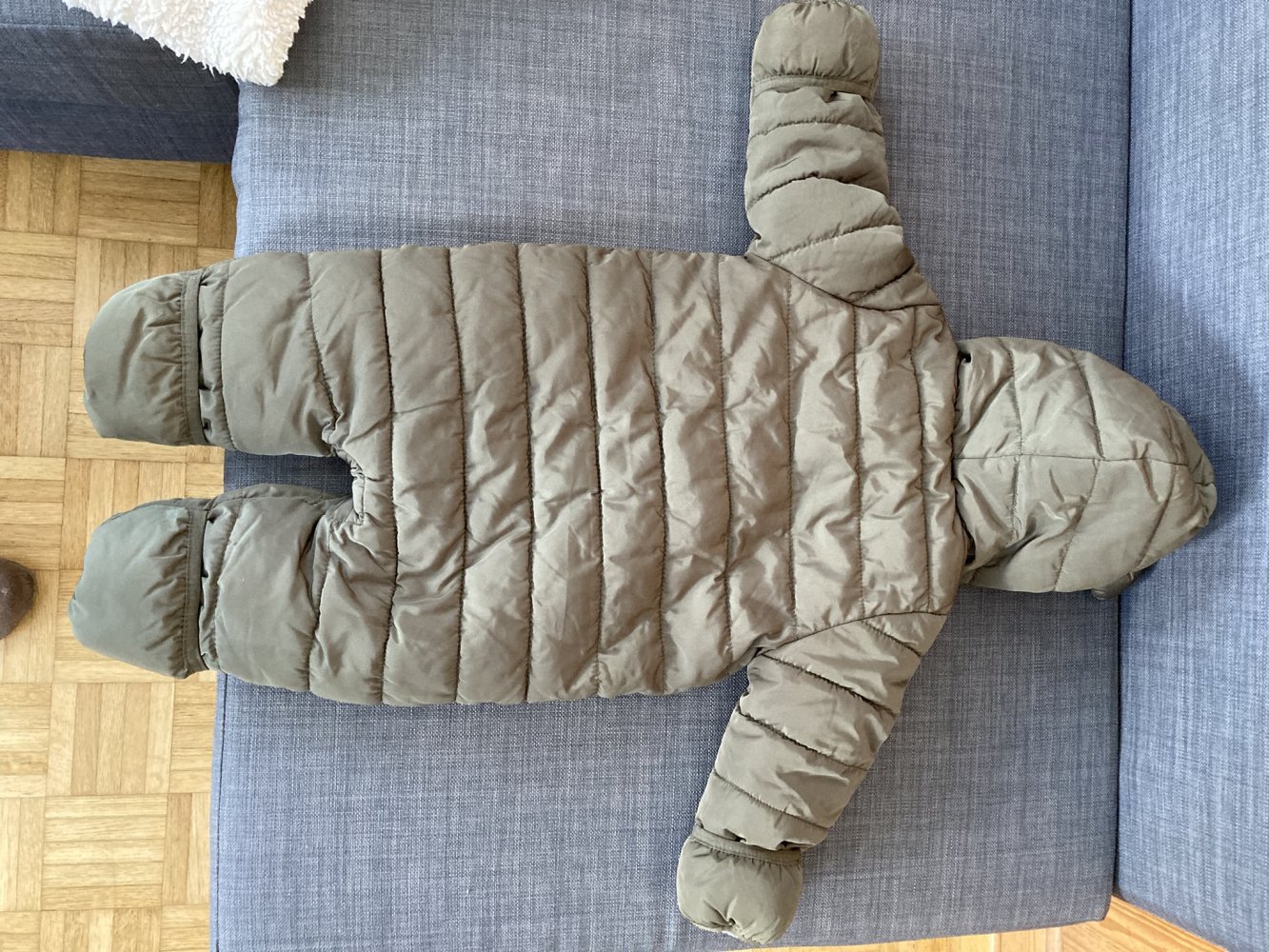 Dunkelgrüner, gefütterter Overall 