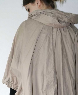 Cape mit Kapuze, oversize, Poncho