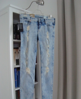 Destroyed ripped Jeans H&M
