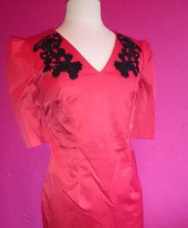 Rotes Minikleid PinUp Etui Satin Spitze Puffärmel