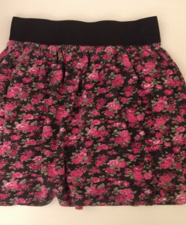 Geblümter Rock