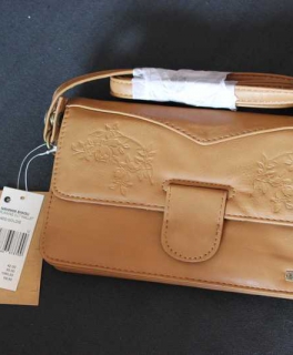 braune Handtasche von Billabong, ungenutzt! Modell: Running out Wallet