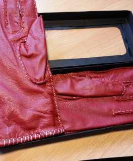 Handschuhe aus Leder