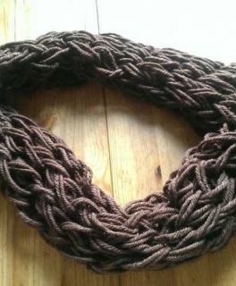 NEU! Brauner Strickschal / Wolle