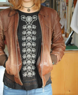 Schwarz/WeißesTop mit vintage Muster