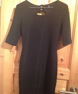 Sexy Partykleid mit freiem Rücken (Gr. 36)