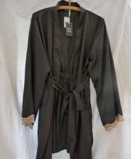 Satin Kimono Gr 42 /44 mit Spitze Vintage Style / Primark 