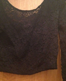 Langärmliges Spitzen Crop-Top