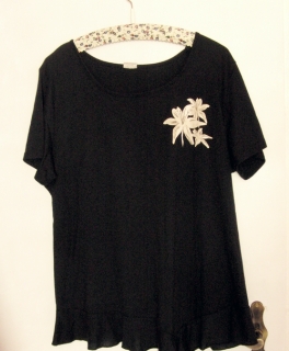 Schwarzes Shirt mit Aufdruck