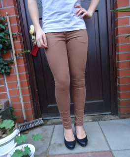 Braune Röhrenhose H&M