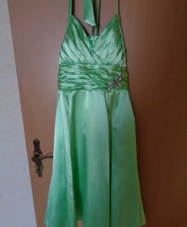 Mein Lieblingsteil: Grünes Kleid für Bälle