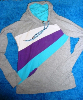 sportlicher Kapuzenpulli der keine naketano style / Sublevel