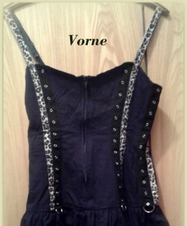 Gothic Kleid mit Leomuster D-Ringe