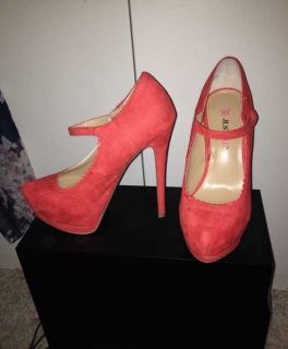 Süße high heels in Rot