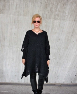 Zara Poncho cape blogger style