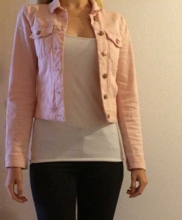 NEU kurze rosa/ rosé/ nude farbene Jeansjacke von ONLY