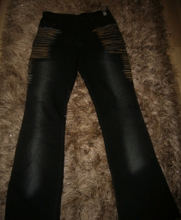 Schicke moderne Glitzerjeans