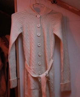 schöner Strickcardigan