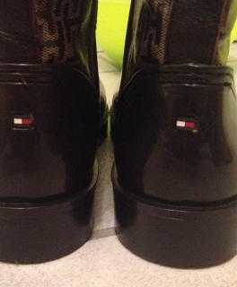 schicke Gummistiefel braun /oliv von Tommy Hilfiger in Größe 38