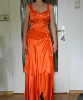 Luftiges Abendkleid/ Cocktailkleid/ Kleid - Seide mit Pailletten!