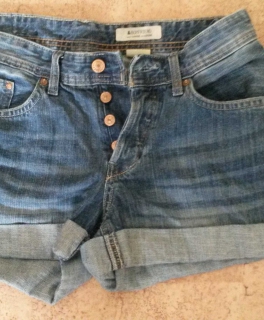 Lässige Boyfriend Jeansshorts