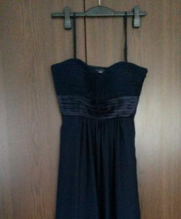 Schickes Cocktailkleid in dunkelblau