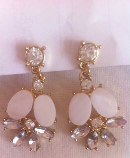 Ohrringe, Ohrstecker, Edelstein, weiß,nude