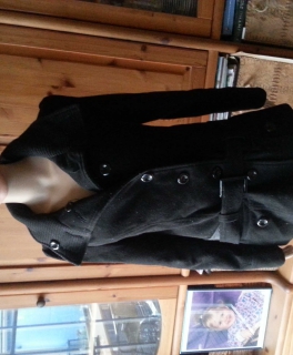 Schwarzer Herbst/Winter Mantel