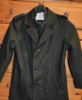 wunderschöner Kindermantel in dunkelgrün