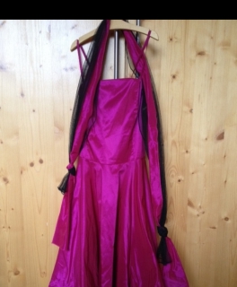 Pinkes Ballkleid