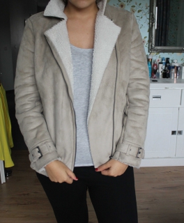 H&M (imitierte) Lammfell Jacke