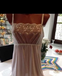 Wunderschönes Negligee von Andalea mit String