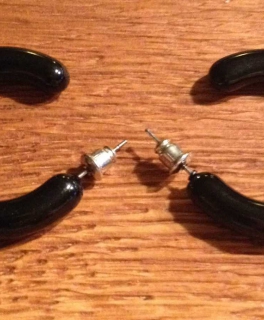 1 Paar Creolen, Ohrringe, schwarz, elegant, Acryl, Ohrschmuck, halbrund, NEU&OVP