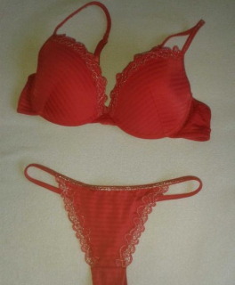 Süßes Weihnachts-BH-Set mit String Gr. 80 B